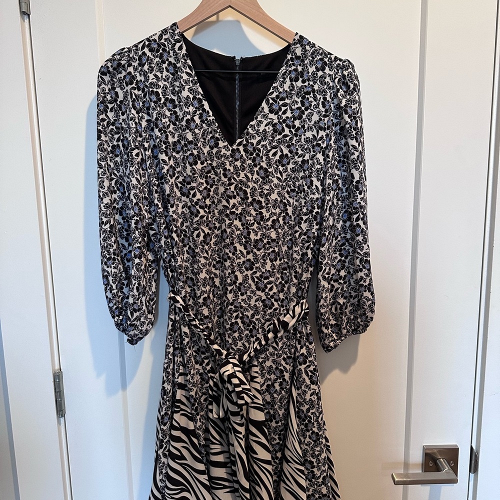 White House Black Market Animal Print Long Sleeve Dress